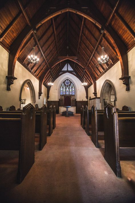 Free Small Chapel Interior Image: Stunning Photography Small Chapel Interior, Chapel Interior, Tiny Chapel, Small Chapel, Chapel Ideas, Amazon Wedding Registry, Pray More, Breezeway Ideas, Tiny Shop