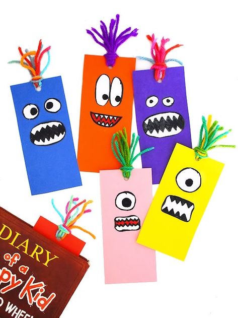 Halloween Bookmark Craft, Bookmark Diy Kids, Book Mark Crafts For Kids, Bookmarks Handmade For Kids, Homemade Bookmarks For Kids, Kids Bookmarks Diy, Papercraft Bookmarks, Kids Book Marks, Bookmarks Handmade Kids