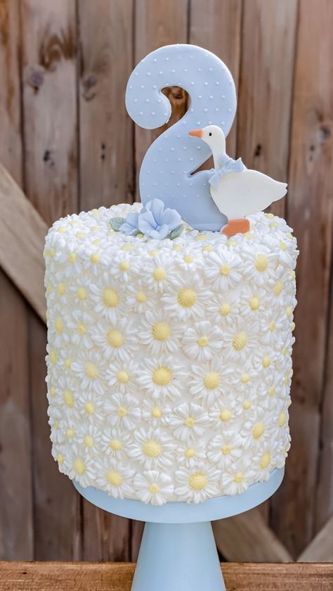 Mother Goose Cake, Goose Cake Topper, Goose Party Ideas, Goose Cake Ideas, One Silly Goose Birthday Cake, Silly Goose Cake, One Silly Goose Birthday Party Girl, Farm Animal Cakes For Kids, Goose Baby Shower Ideas