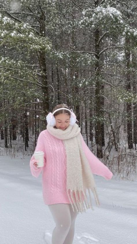 Winter Couqutte Outfits, Pink Winter Outfit Aesthetic, Aesthetic Outfit Lookbook, Cute Pink Winter Outfits, Winter Pink Outfit, Winter Princess Aesthetic, Pink Winter Fashion, Coquette Amazon Finds, Pink Winter Outfits