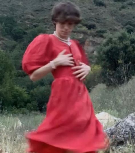 Man In Skirt Outfit, Feminine Boy Aesthetic, Men In Dresses Aesthetic, Guy In Dress, Fem Guys, Guys In Dresses, Spencer Core, Man In A Dress, Aesthetic Attraction