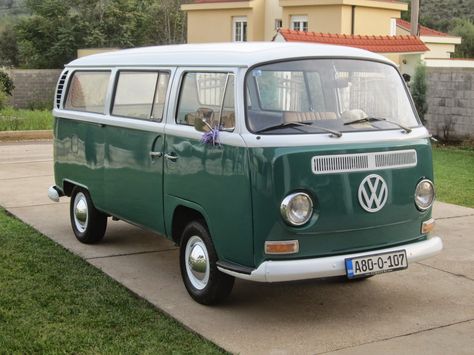 1968 VW Bus #VW #Bus #VWBus #1968 1969 Vw Bus, 1974 Vw Bus, Vw Type 2 Bus, Combi Vw T2, Vintage Volkswagen Bus, Vintage Vw Camper, Vw Bus T2, Volkswagen Minibus, Volkswagen Vans