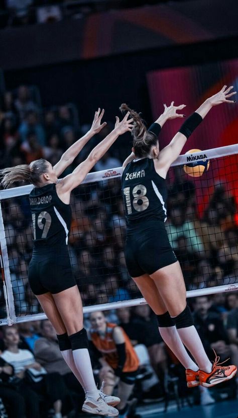 Volleyball Blocking, Mother Thought, Volleyball Team Pictures, Sports Photoshoot, Volleyball Photography, Volleyball Senior Pictures, Volleyball Wallpaper, Having Twins, Volleyball Gear