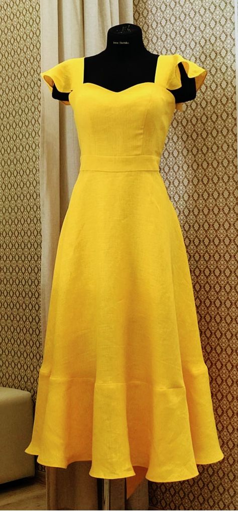 Yellow Women Outfit, Causal Indian Outfits, Simple Dress Design Ideas, Simple Yellow Dress, Forever New Dress, Simple Frock Design, Simple Frocks, Casual Frocks, Designer Dresses Casual