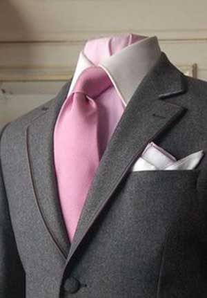 Pink tie and dress shirt Wedding Suits Men Grey, Pink Shirt Men, Suits Men, Tie Men, Sharp Dressed Man, Pink Tie, Wedding Suits Men, Gray Suit, Pink Ties