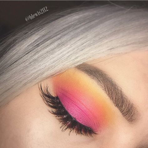 Created using the Morphe 35B palette Morphe Disney Palette Looks, Disney Palette, Eyeshadow Ideas, Makeup Is Life, Makijaż Smokey Eye, Evening Makeup, Eye Makeup Ideas, Eye Makeup Looks, Makeup Eye Looks