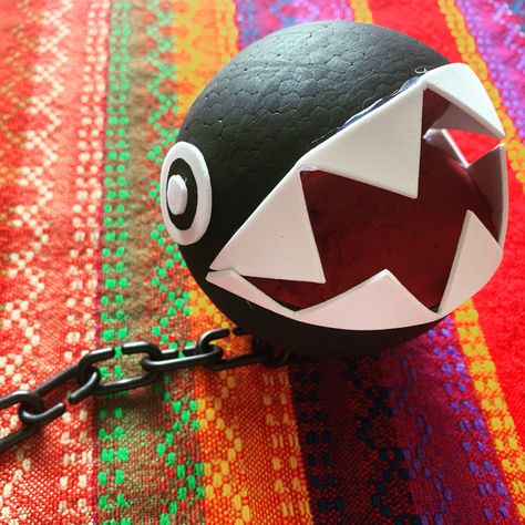 Chompette Cosplay, Chain Chompette, Mario Diy, Styrofoam Ball Crafts, Chain Chomp, Mario Costume, Styrofoam Ball, Memes Xd, Cosplay Ideas