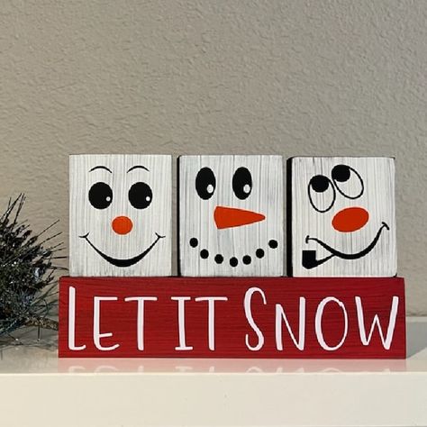 BeeAndMeBoutique - Etsy Tray Christmas Decor, Wood Blocks Christmas, Snowman Blocks, Tiered Tray Christmas, 2x4 Crafts, Christmas Diy Wood, Christmas Blocks, Christmas Crafts To Sell, Wooden Christmas Crafts