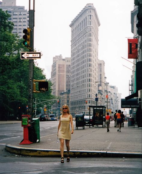 Nyc 90s, New York Trip, Photo New York, Nyc Lifestyle, Nyc Baby, Nyc Summer, Tall Buildings, Empire State Of Mind, Nyc Girl