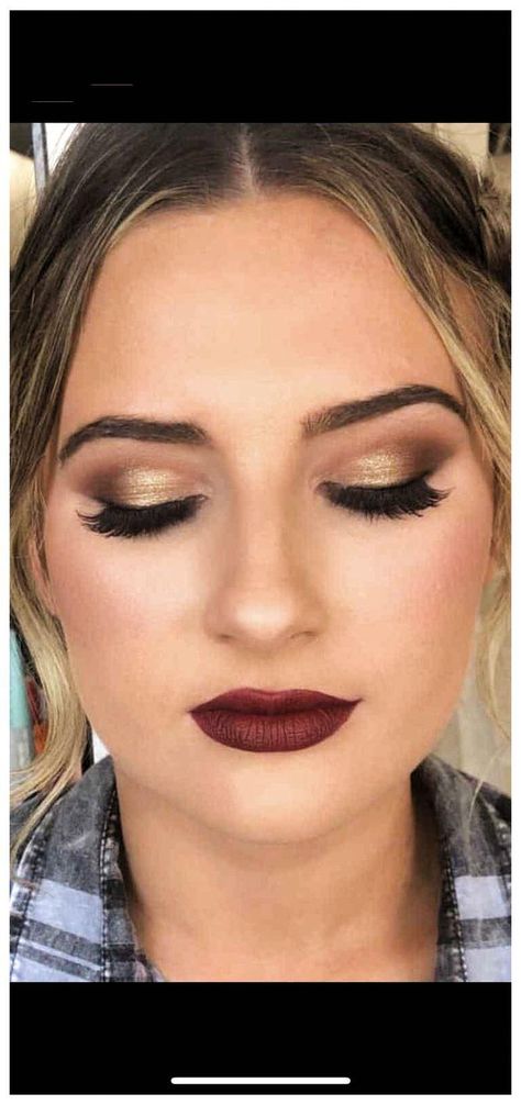 Prom Makeup Red Dress, Prom Makeup Gold, Prom Makeup Red, Red Prom Dress Makeup, Prom Makeup Lips, Fall Bridal Makeup, Red Dress Prom, Prom Makeup For Brown Eyes, Red Makeup Looks