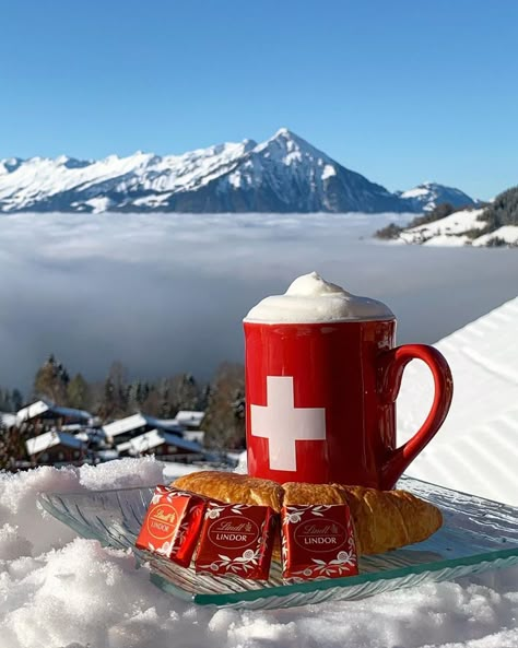 SWITZERLAND ☕️🥖🇨🇭  📸 instagram.com/swissmountainview Switzerland Travel Guide, Instagram Places, Swiss Style, Visit Switzerland, American Diner, Zurich Switzerland, Breakfast Tea, Switzerland Travel, I Want To Travel