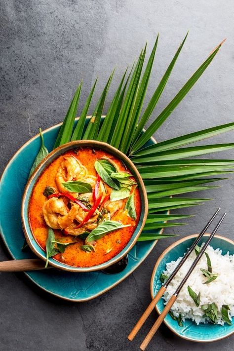 This easy Brazilian Shrimp with Coconut Milk (Moqueta) features fresh cilantro, tomatoes, chili, and bright lime juice. A low carb and paleo shrimp stew recipe with the perfect amount of heat and tropical flavor! Serve with rice or cauliflower rice. #paleorecipes #lowcarbrecipes #curry #shrimp #stew Bali Food Photography, Shrimp With Coconut Milk, Grill Photography, Brazilian Shrimp, Tropical Fruit Photography, Easy Prawn Recipes, Brunch Photography, Prawn Curry Recipe, Seafood Photography