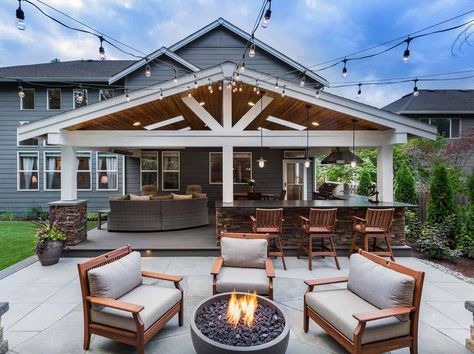 33 Fabulous Ideas For Creating Beautiful Outdoor Living Spaces Backyard Covered Patios, Covered Patio Design, Outdoor Covered Patio, Beautiful Outdoor Living Spaces, Outdoor Living Rooms, Patio Designs, Backyard Living, Modern Patio, Backyard Makeover