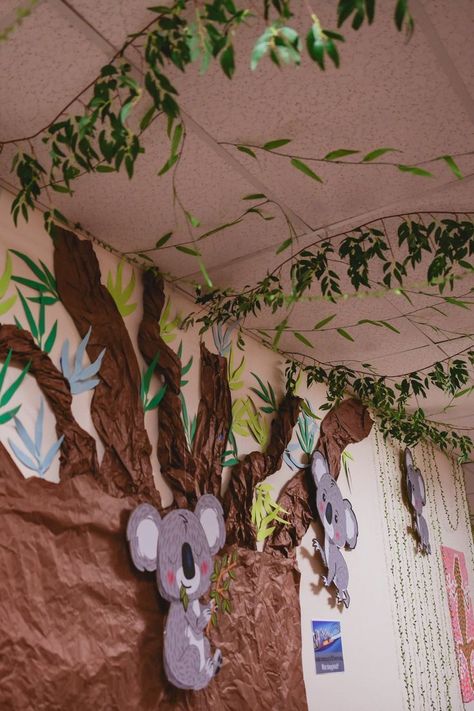 Zoomerang Vbs Decor, Zoomerang Vbs Decorating Ideas, Outback Decorations, Australia Vbs Decorations, Operation Arctic Vbs, Vbs Diy, Zoomerang Vbs, Arctic Vbs, Vbs Jungle