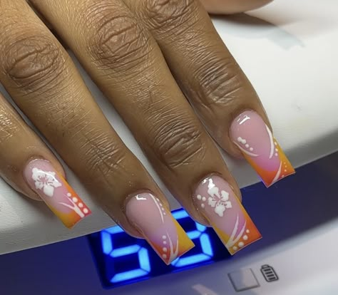 Square Vacation Nail Designs, Vacation Holiday Nails, Spring Nails Acrylic Coffin Medium, Short French Acrylic Nails Designs, Summer Shorties Nails, Yellow Tropical Nails, French Tip Hawaii Flower Nails, Cute Short Nail Sets Summer, 2000s Summer Nails