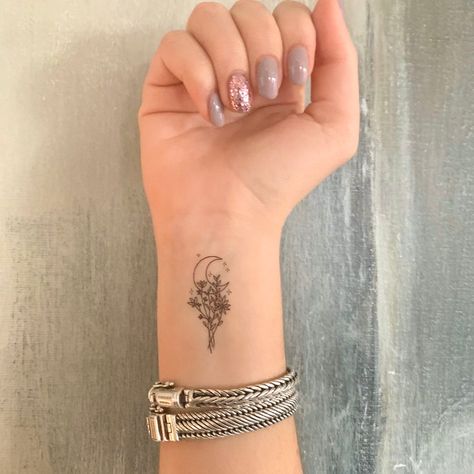 Small Temporary Tattoos, Tattoos Moon, Bohemian Tattoo, Tooth Tattoo, Tattoo Uk, Tattoos Meaning, Moon Tattoos, Perfect Tattoo, Temp Tattoo