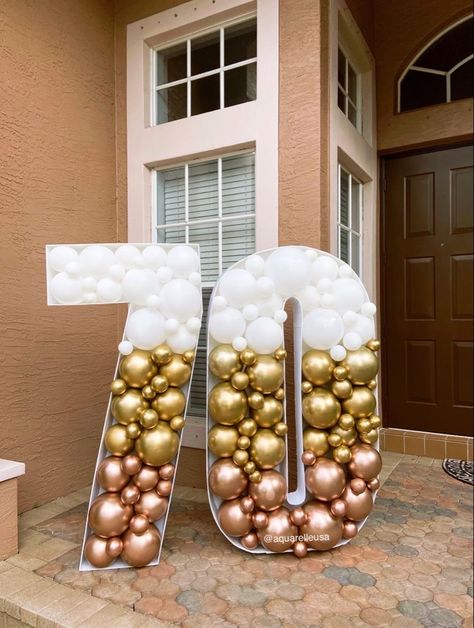 Number Mosaic, 15th Birthday Decorations, Birthday Balloon Decoration, Mosaic Numbers, Mosaic Balloon, Balloon Mosaic, Balloon Numbers, Wedding Artwork, Fall Party Decorations