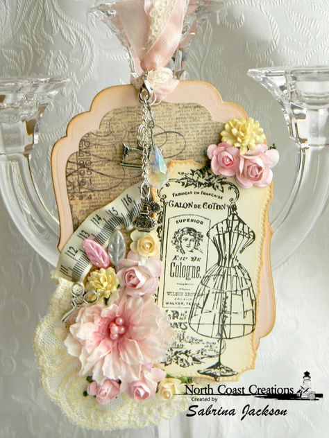 Tags Ideas Handmade, Shabby Chic Embellishments, Paper Doily Crafts, Tags Ideas, Vintage Dress Form, Heritage Scrapbooking, Shabby Chic Cards, Sewing Cards, Scrapbook Tag