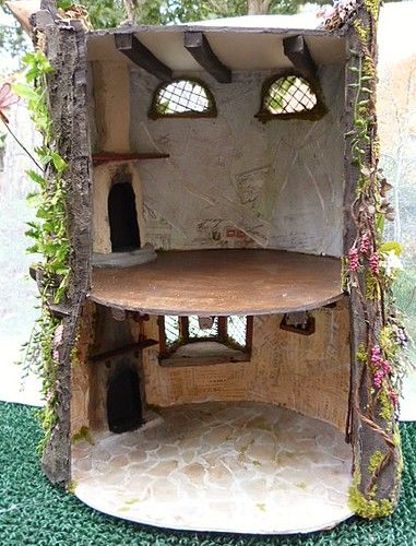 Tree House Doll House, Fairy Log House, Diy Fairy Home, Gnome House Diy, Mouse House Diy, Woodland Dollhouse, Fairy House Interior, Miniature Tree House, Hobbit Houses Diy