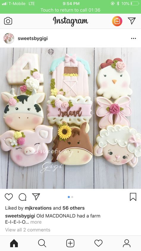 Girls Farm Birthday, Farm Cookies, Barnyard Birthday Party, Farm Theme Birthday, Farm Animals Birthday Party, Farm Themed Birthday Party, Barnyard Party, Cow Birthday, Farm Animal Birthday