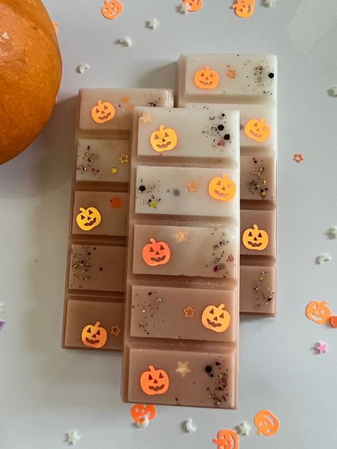 Packaging For Candles, Fall Wax Melts Diy, Wax Snap Bars, Halloween Snap, Halloween Wax Melts, Fall Wax Melts, Wax Melts Snap Bars, Pumpkin Wax Melts, Autumn Wax Melts