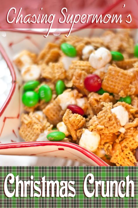 Christmas Crunch Christmas Chex Mix, Christmas Tree Wrap, Sweet Chex Mix, Sweet Chex, Chex Mix Christmas, Crockpot Christmas, Chex Mix Recipe, Christmas Crunch, Holiday Snack