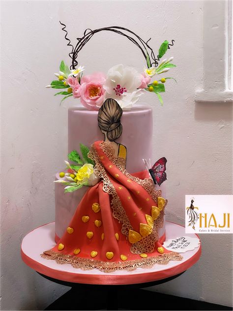 Indian Wedding Cake Topper, Lady Birthday Cake Ideas, Saree Cake, Bollywood Cake, Floral Cake Designs, Modern Cake Design, Mehndi Cake, Fondant Girl, Fashion Illustration Shoes