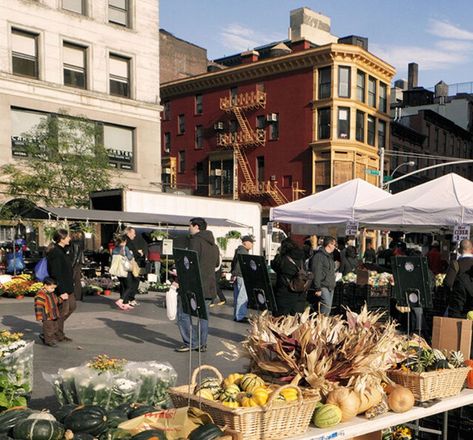 We love shopping at a market because it is something for all the senses: Food you can see, smell and taste. The Senses, The Kitchen, Good Things, Marketing, Canning, The World