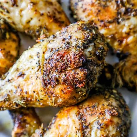 Roasted Greek Chicken Drumsticks Drumstick Recipes Oven, Roast Chicken Drumsticks, Baked Greek Chicken, Roasted Chicken Legs, Beef Tartare, Chicken Breast Crockpot, Chicken Breast Crockpot Recipes, Juicy Baked Chicken, Crockpot Chicken Breast