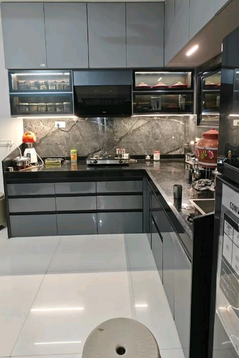 Grey Colour Kitchen Cabinets, Indian Home Kitchen Design, Kitchen Interior Acrylic, Modular Indian Kitchen Design, Kitchen Design Ideas Indian, Pvc Kitchen Design, Best Modular Kitchen Designs, India Kitchen Design Ideas, Grey Acrylic Kitchen