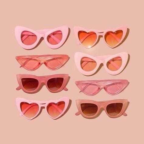 -colorful design-art inspiration-sunglasses-sunglasses aesthetic-summer vibes Drawing Sunglasses, Ab Roller, Trendy Glasses, Cute Sunglasses, Shaped Sunglasses, Cool Glasses, Fashion Eye Glasses, Retro Glasses, Heart Shaped Sunglasses