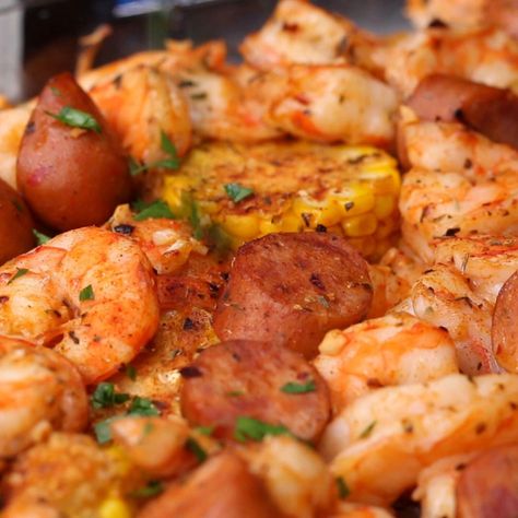 Shrimp Recipes For True Seafood Lovers Cajun Fish Recipes, Bacon Sushi, Cajun Shrimp Recipe, Shrimp Bake, Cajun Shrimp Recipes, Tiger Shrimp, Cajun Spice, Fish Recipes Baked, Cajun Seafood