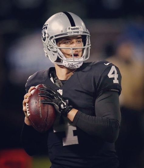 Happy Birthday to the Derek Carr! Derek Carr Raiders, Weekend Aesthetic, Derek Carr, National Football League, Nfl Football, Football Helmets, Sports Team, Nfl, Happy Birthday