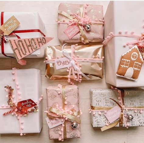 Pink Christmas Presents Wrapping Ideas, Pastel Christmas Wrapping, Pink Whimsical Christmas, Pink Christmas Packaging, Christmas Wrapping Ideas Pink, Girly Christmas Wrapping, Whimsical Christmas Wrapping, Pink Christmas Gift Wrap, Pink Christmas Wrapping Ideas