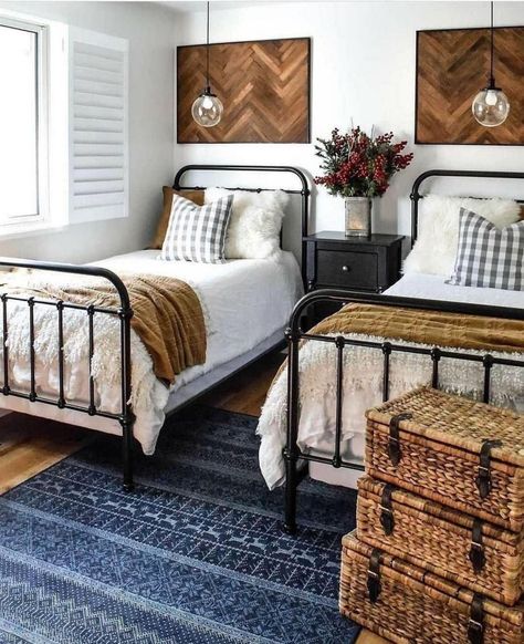 Twin Beds For Boys, Twin Beds Guest Room, Shared Boys Rooms, Grandkids Room, Guest Bedroom Ideas, Two Twin Beds, Twin Beds, Twin Bedroom, Guest Room Decor