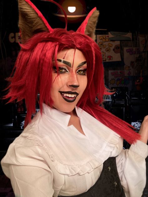 Foxy fnaf Female Fnaf, Crochet Cosplay, Foxy Fanart, Foxy Fnaf, Fnaf Cosplay, Goofy Ahh, Photoshoot Inspo, Cosplay Ideas, Five Nights At Freddy's