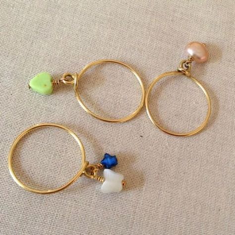 Fimo Ring, Jewellery Organizer, Bead Dangles, Diy Ring, Wire Jewellery, Diy Wire Jewelry, Diy Rings, Wire Rings, Wire Wrapped Rings