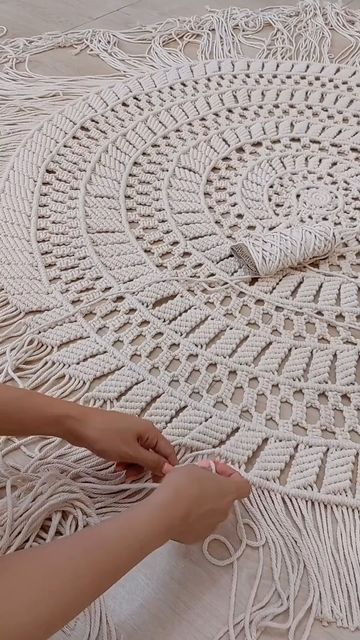 Macrame Rugs, Macrame Umbrella, Macrame Stone Wrapping Tutorial, Macrame Circle, Macrame Rug, 2023 Video, Crochet Pouf, Macrame Weaving, Free Macrame Patterns