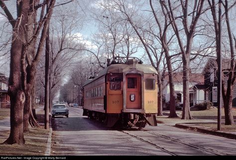 RailPictures.Net Photo: CSS 107 Chicago SouthShore & South Bend Railroad Interurban at South Bend, Indiana by Marty Bernard Chicago Transit Authority, Ho Model Trains, South Bend Indiana, Train Posters, Northern Indiana, Michigan City, Road Train, Railroad Photography, Railroad Photos