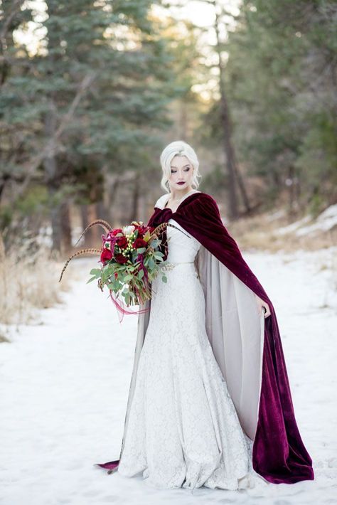 Snowy, winter Red Riding Hood inspired bridals with a gorgeous white Husky by Maura Jane Photography Evil Elsa, Elsa Fanart, Wedding Cloak, Red Wedding Dress, Viking Wedding, Wedding Cape, Winter Wonderland Wedding, Fantasy Wedding, Winter Wedding Dress