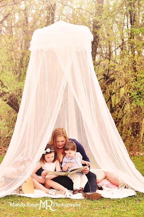 Canopy Photoshoot Ideas, Canopy Photoshoot, Moms Photoshoot, Hoop Canopy, Mothers Day Gifts Toddlers, Canopy Trees, Mommy And Me Poses, Net Canopy, Gray Pillows