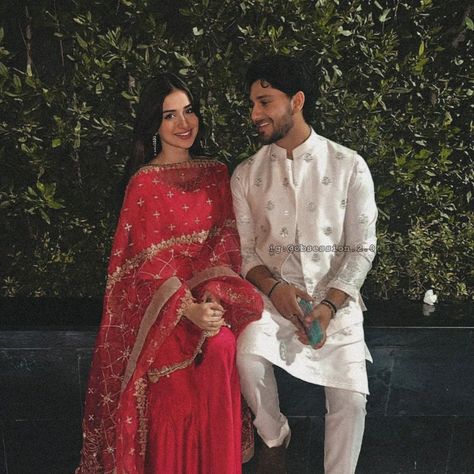 Eid Couple Pics Aesthetic, Pakistani Aesthetic Couple, Pakistani Couple Aesthetic, Indian Couple Goals, Pakistani Couple, Desi Love, Indian Couple, Punjabi Couple, Desi Aesthetic