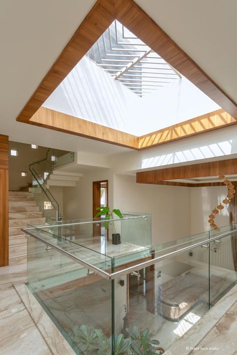 Sky Light Design Architecture, Staircase Skylight Design, Ceiling Glass Design, Skylight Design Architecture, Interior Courtyard Design, Skylights Ideas Ceilings, Staircase Skylight, Skylight Courtyard, Skylights Ideas