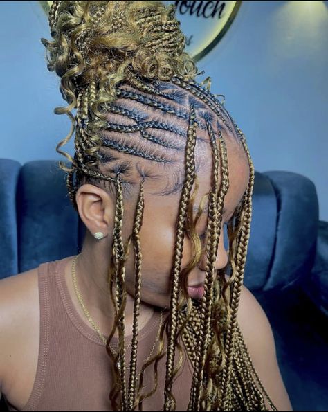 Tribals With Knotless Braids And Curls, Brown And Blonde Fulani Braids, Blonde Tribals With Knotless Braids, Brown Fulani Braids With Curls, Knotless Curls, Top Braided Hairstyles, Tribals With Knotless Braids, Nigerian Hairstyles, Braids Inspiration