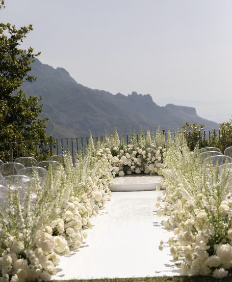 White And Green Floral Wedding, White Themed Wedding, Floral Wedding Ceremony, Green Floral Wedding, Pond Wedding, White Wedding Ceremony, White Weddings Reception, Wedding Isles, Amalfi Coast Wedding