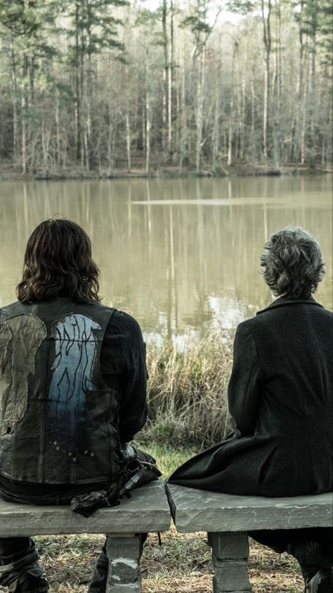 Twd Wallpaper, Tha Walking Dead, The Walking Dead Aesthetic, Carol Twd, Twd Aesthetic, Daryl And Rick, Walking Dead Wallpaper, Daryl Twd, The Walkind Dead