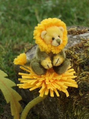 Dandy Lion, Bear Sitting, Felted Animals, Little Bear, Book Illustrations, Needle Felted Animals, A Lion, If Only, Cute Creatures