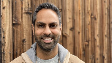 Ramit Sethi Shares 3 Tips for Becoming Rich on an Average Salary Finance Basics, Ramit Sethi, Stocks For Beginners, How To Be Rich, Balance Transfer Credit Cards, High Yield Savings Account, Certificate Of Deposit, Money Market Account, Best Travel Credit Cards