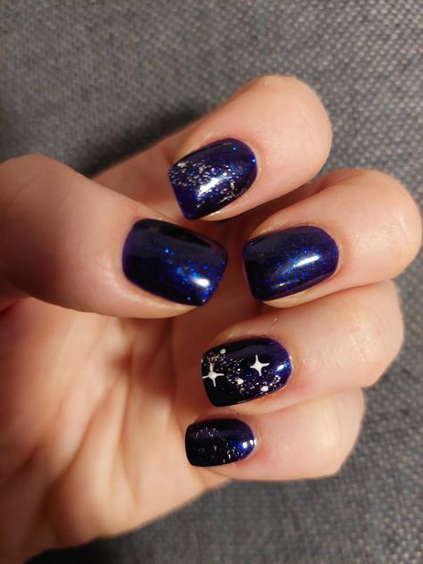 Navy Blue Festive Nails, Midnights Nails Design, Nightcourt Acotar Nails, Blue Starry Nails, Sapphire Nails Design, Dark Blue And Silver Nails, Midnight Nails, Night Sky Nails, Eras Nails