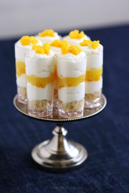 Yuzu Lemon Mango Cake Shooters by Xiaolu // 6 Bittersweets, via Flickr Easy Mini Desserts Recipes, Mango Coconut Cake, Mini Dessert Shooters, Cake Shooters, Shot Glass Desserts, Mango Desserts, Shooter Recipes, Cake Shots, Mini Dessert Recipes